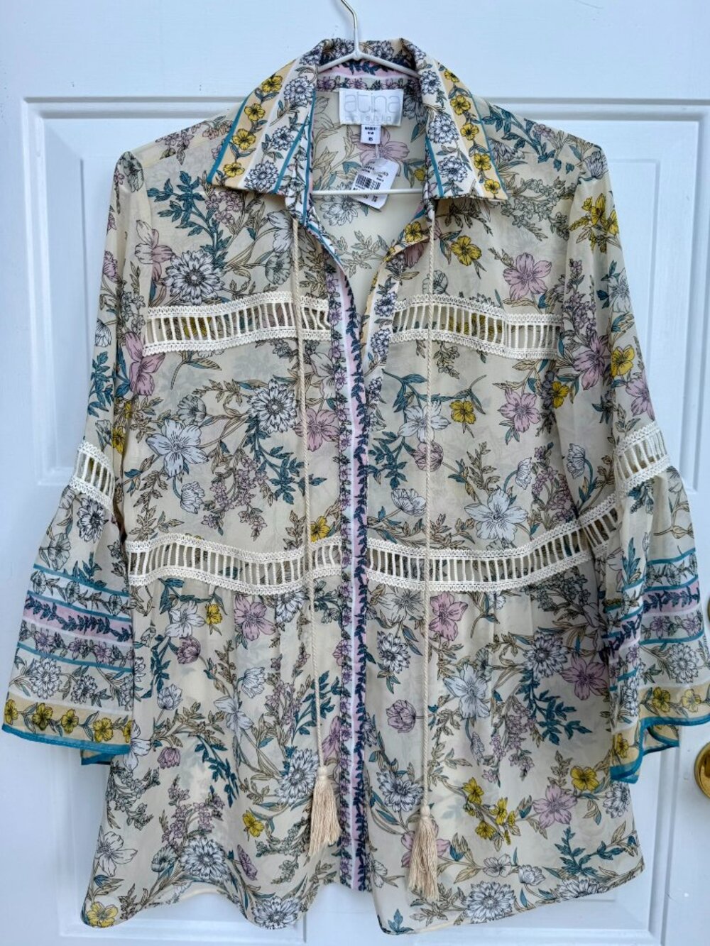 Atina Cristina Floral Lace Trimmed Blouse NWT Size XS